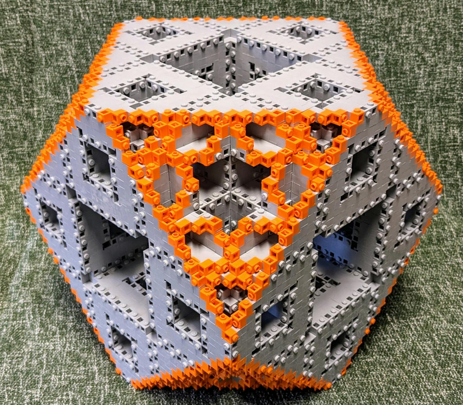 Image for entry 'Menger sponge intersected with cuboctahedron'