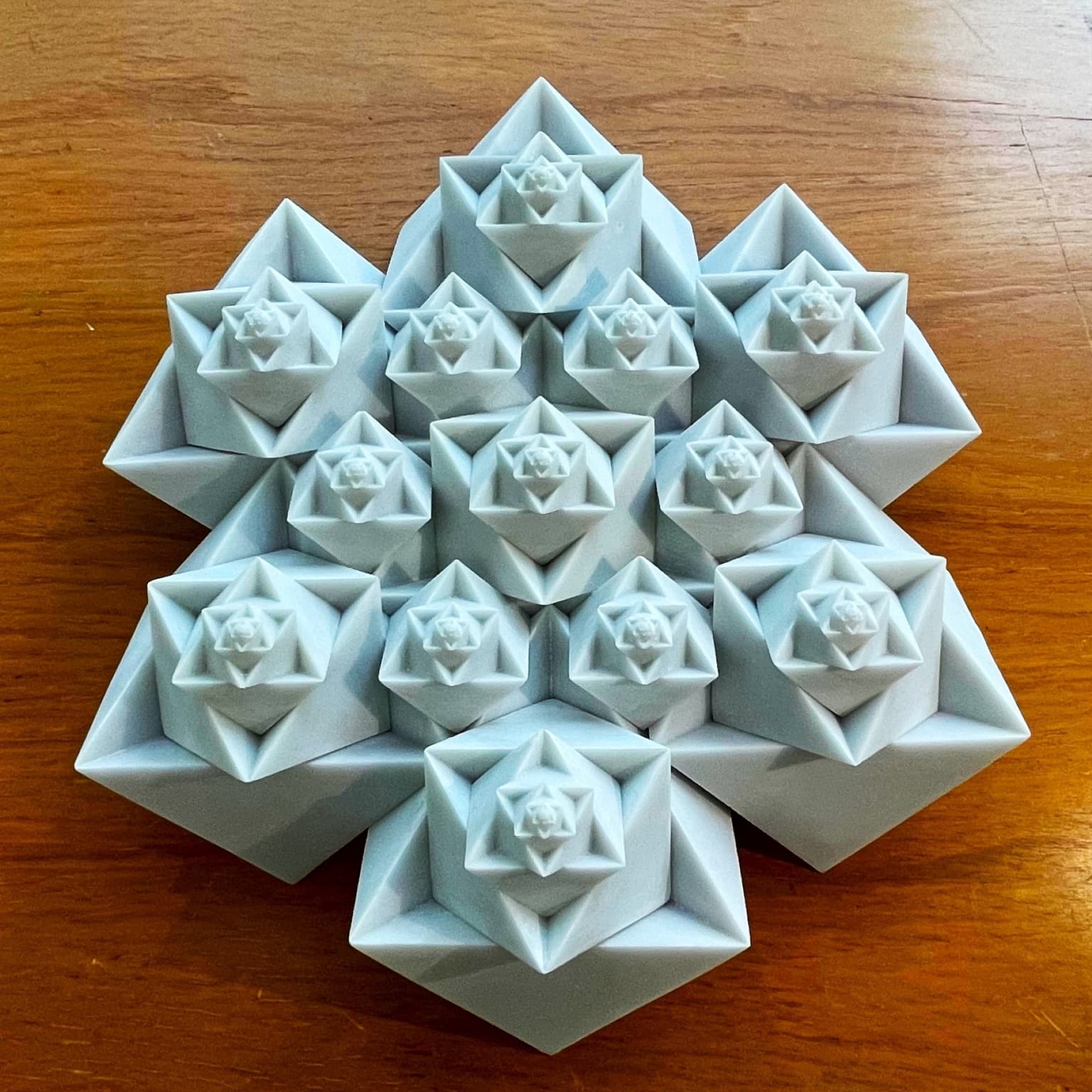 Image for entry 'Fibonacci sequence of double-side truncated cubes'