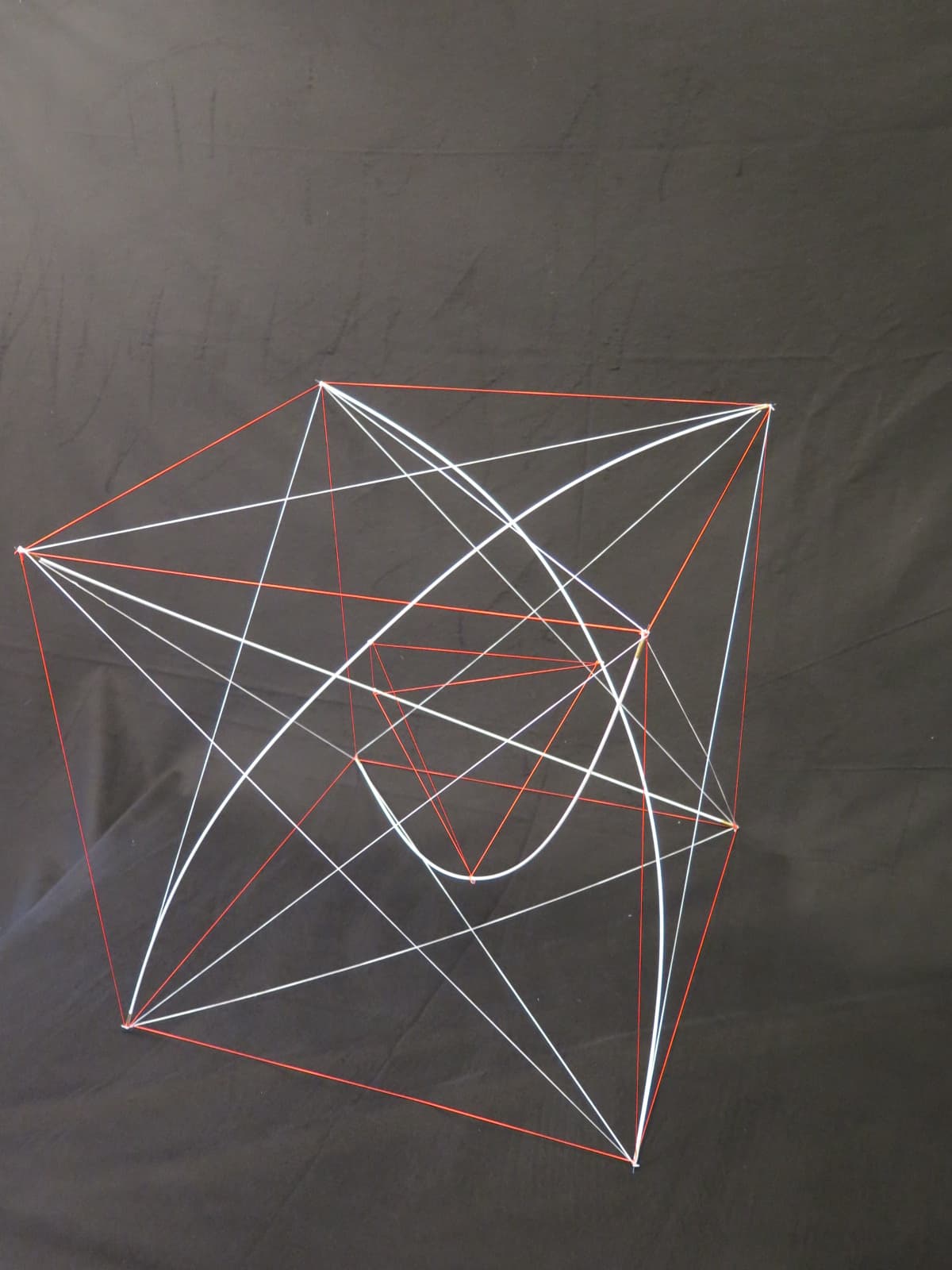 Image for entry 'Tensegrity cube & tetrahedron by four rods'
