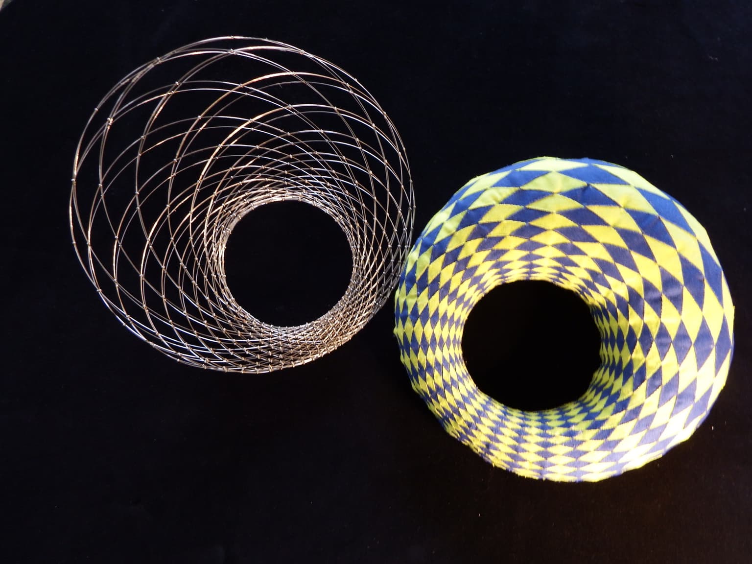 Image for entry 'Flesh and Bones'