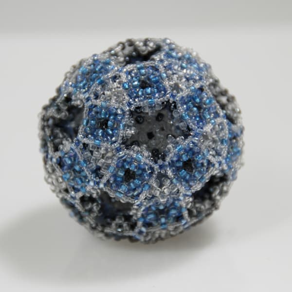 Image for entry 'Anemone Ball'