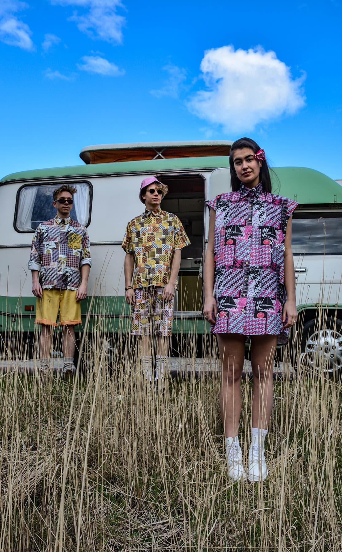 Image for entry 'Hawaii theme pied-de-poule sampler (3 outfits)'