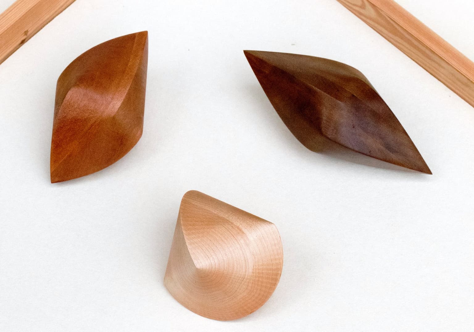 Image for entry 'The polycons: the sphericon has found its family.'