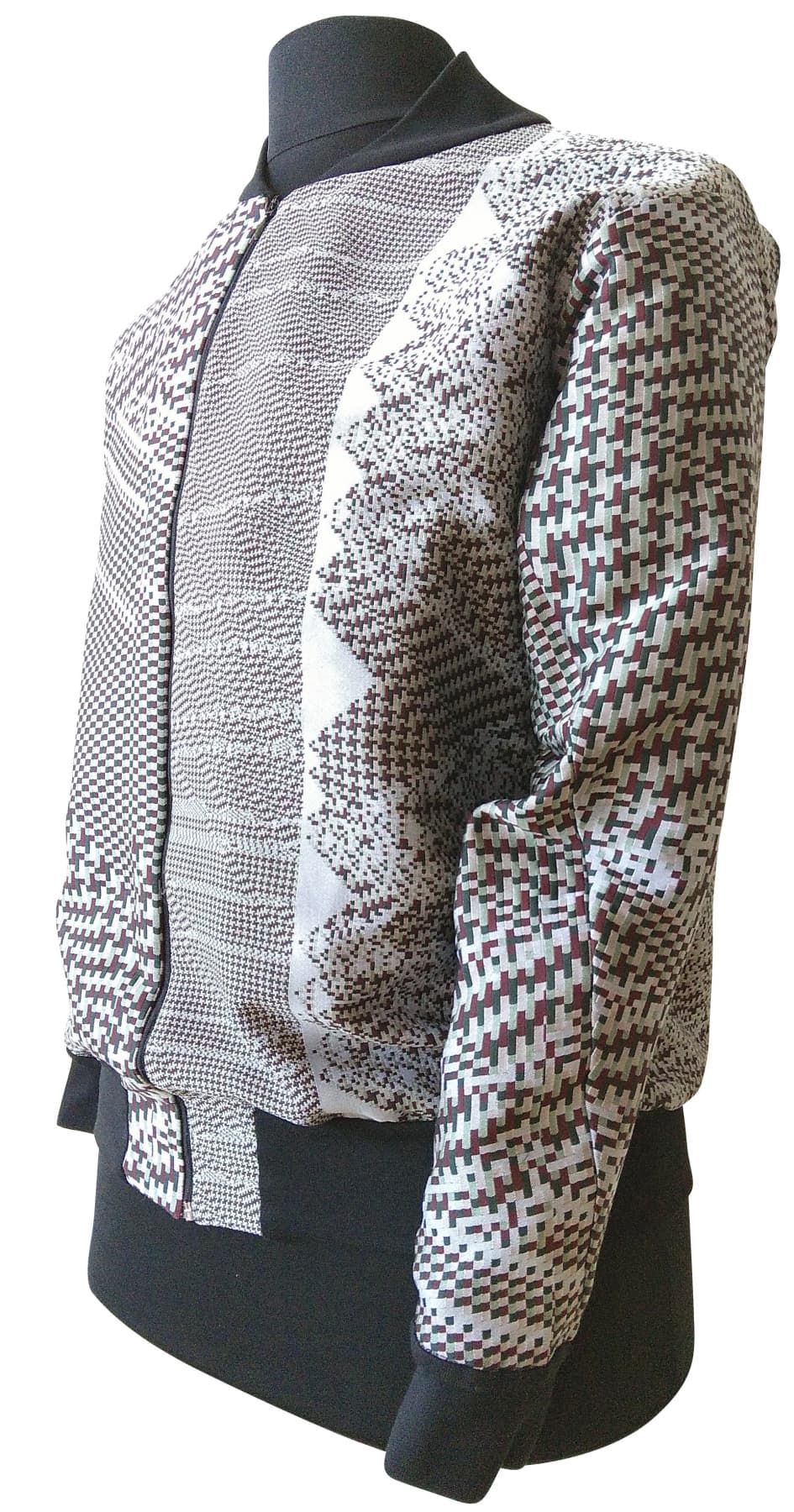 Image for entry 'Cellular automaton based bomber jacket'