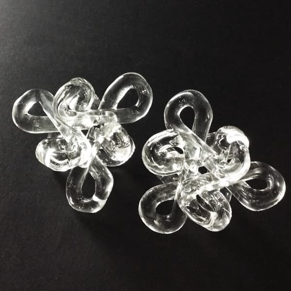 Image for entry 'Left and right-handed Trefoil'