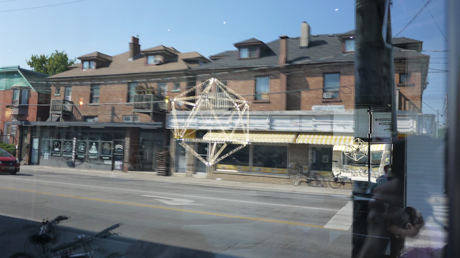 Image for entry 'Toronto Barbershop Icosahedron'