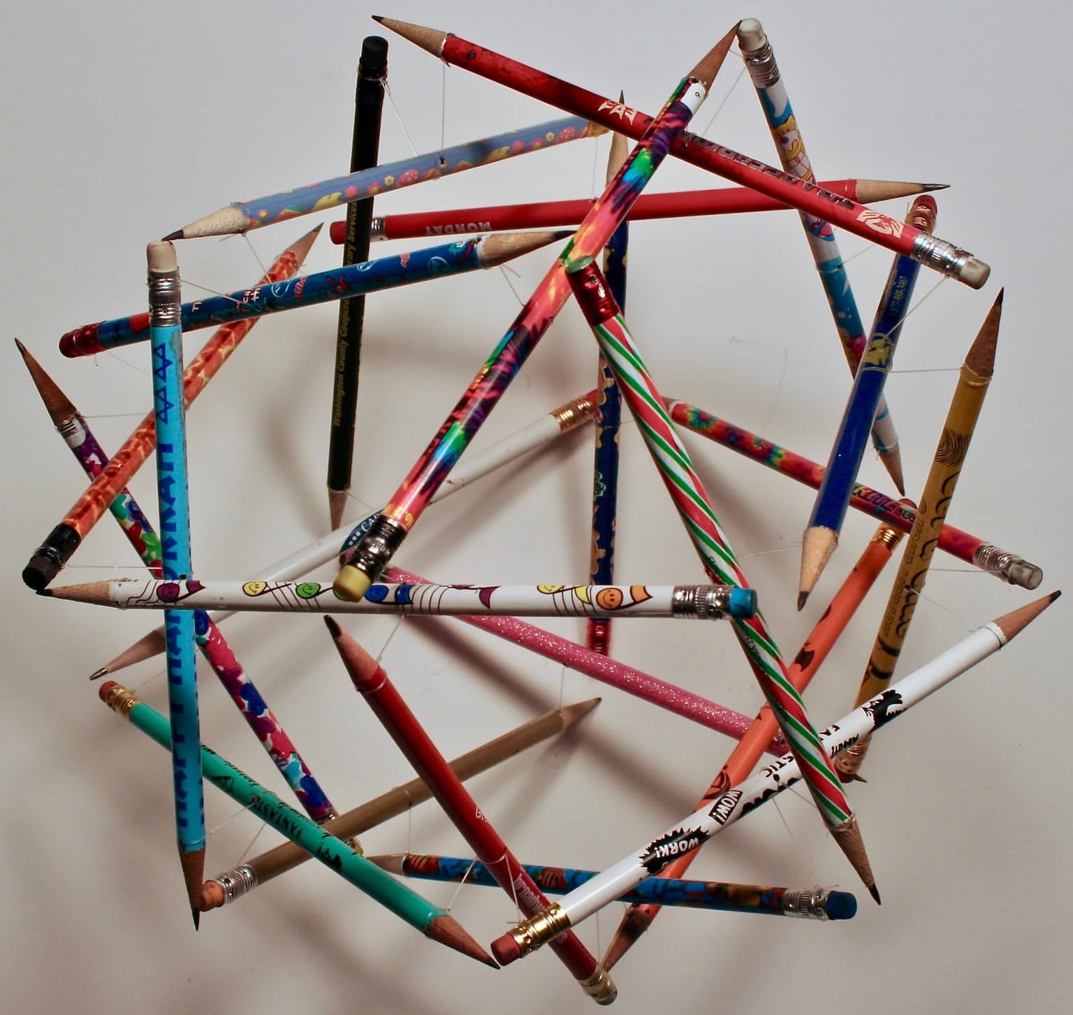 Image for entry 'Paper and pencil geometry (hold the paper)'
