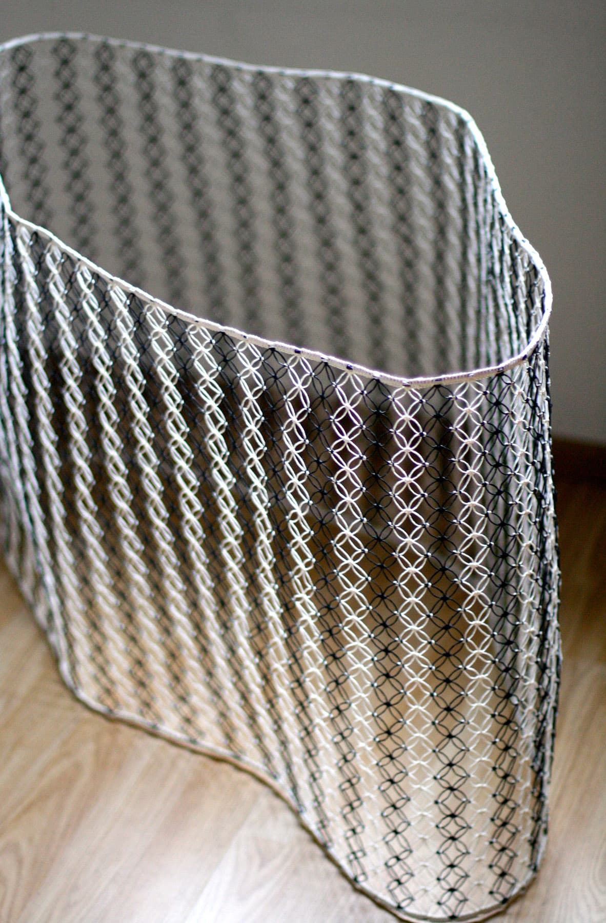 Image for entry 'Black & White Striped Knots'