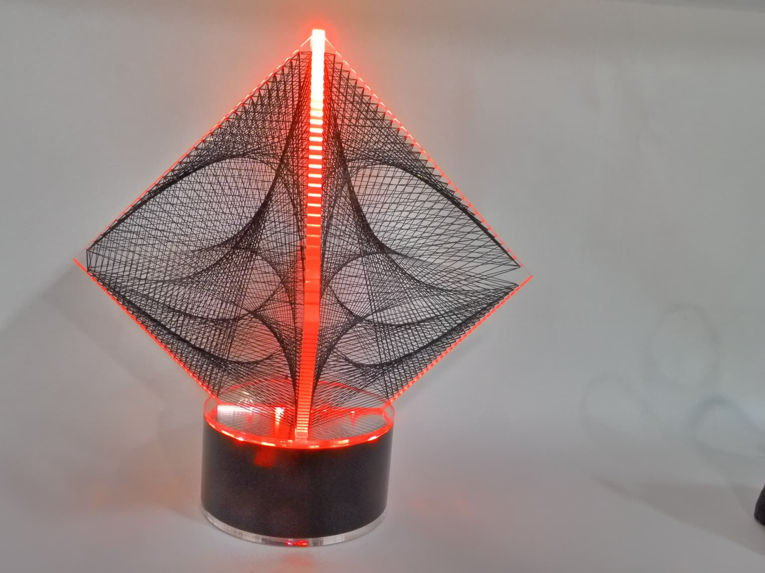Image for entry 'Acrylic string- art luminaire'