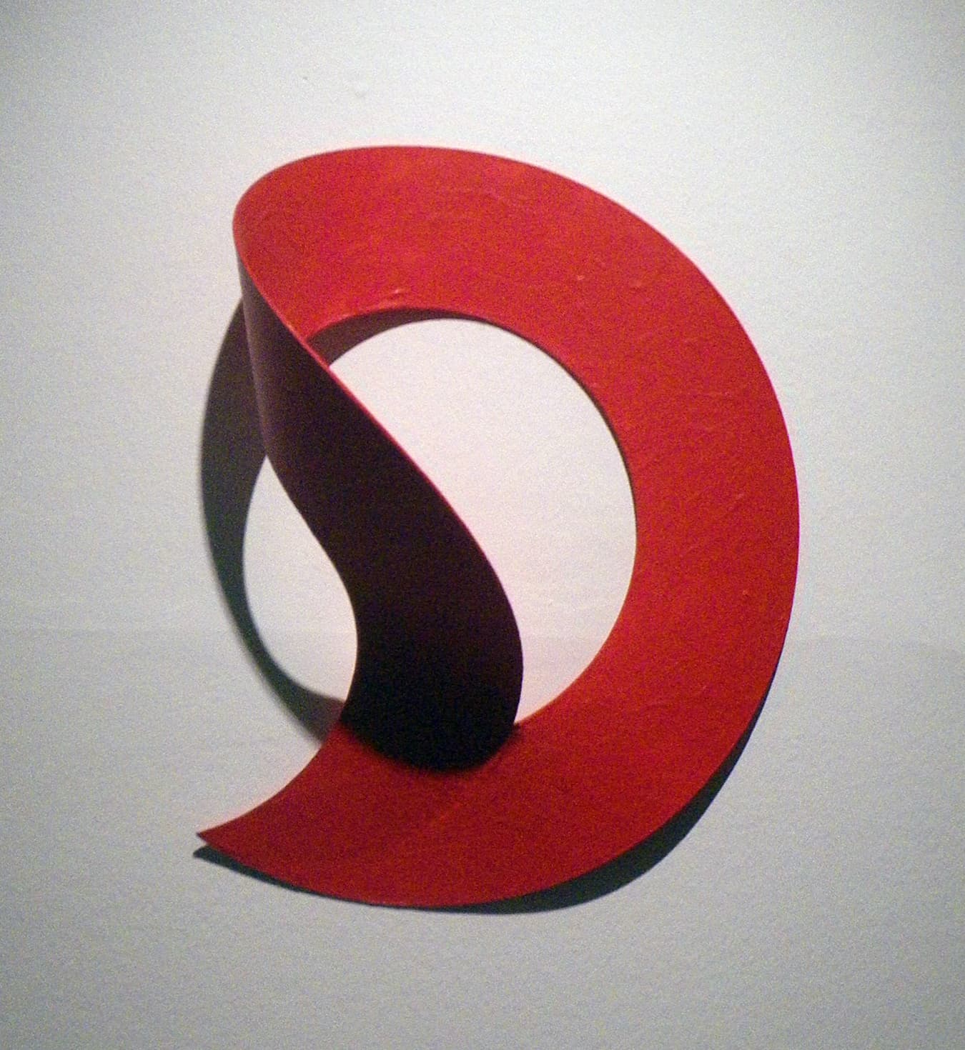 Image for entry 'Moebius Made of a Planar Ring'