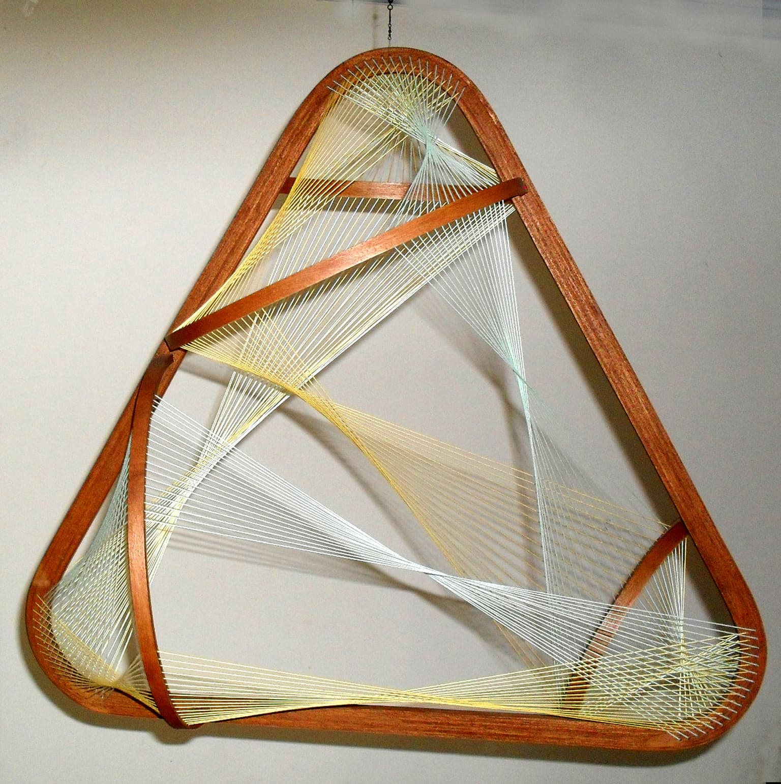 Image for entry 'Triangle with Offset Half Circles'