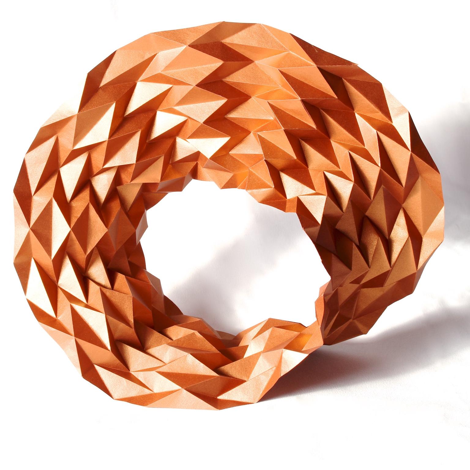 Image for entry 'Corrugated Möbius Loop'