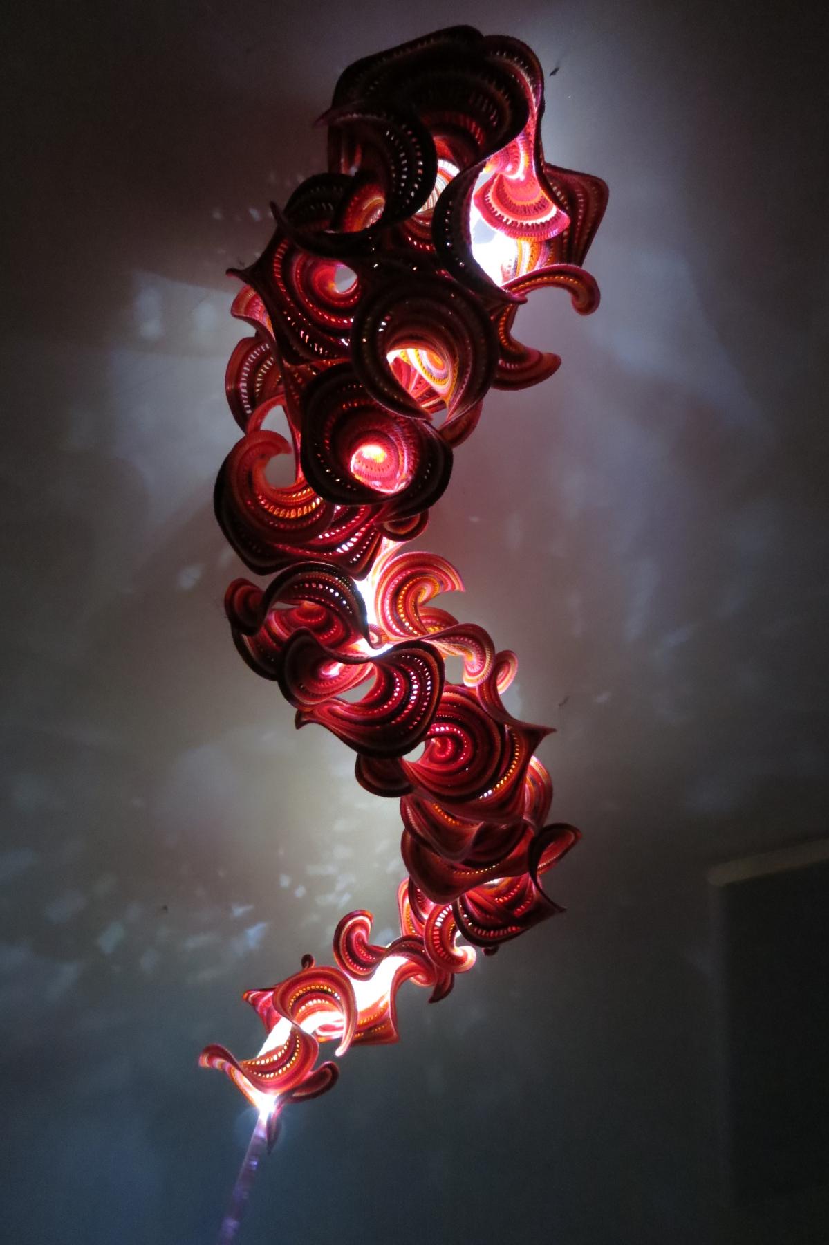 Image for entry 'flaring red algae, lamp'
