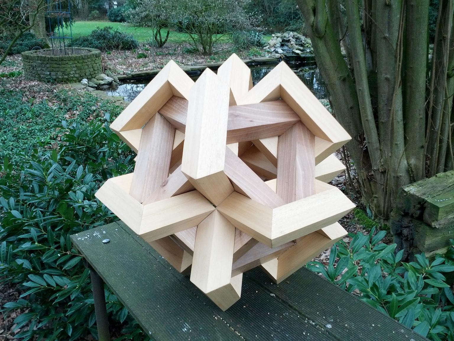 Image for entry 'Cuboctahedron of Linked Frames'