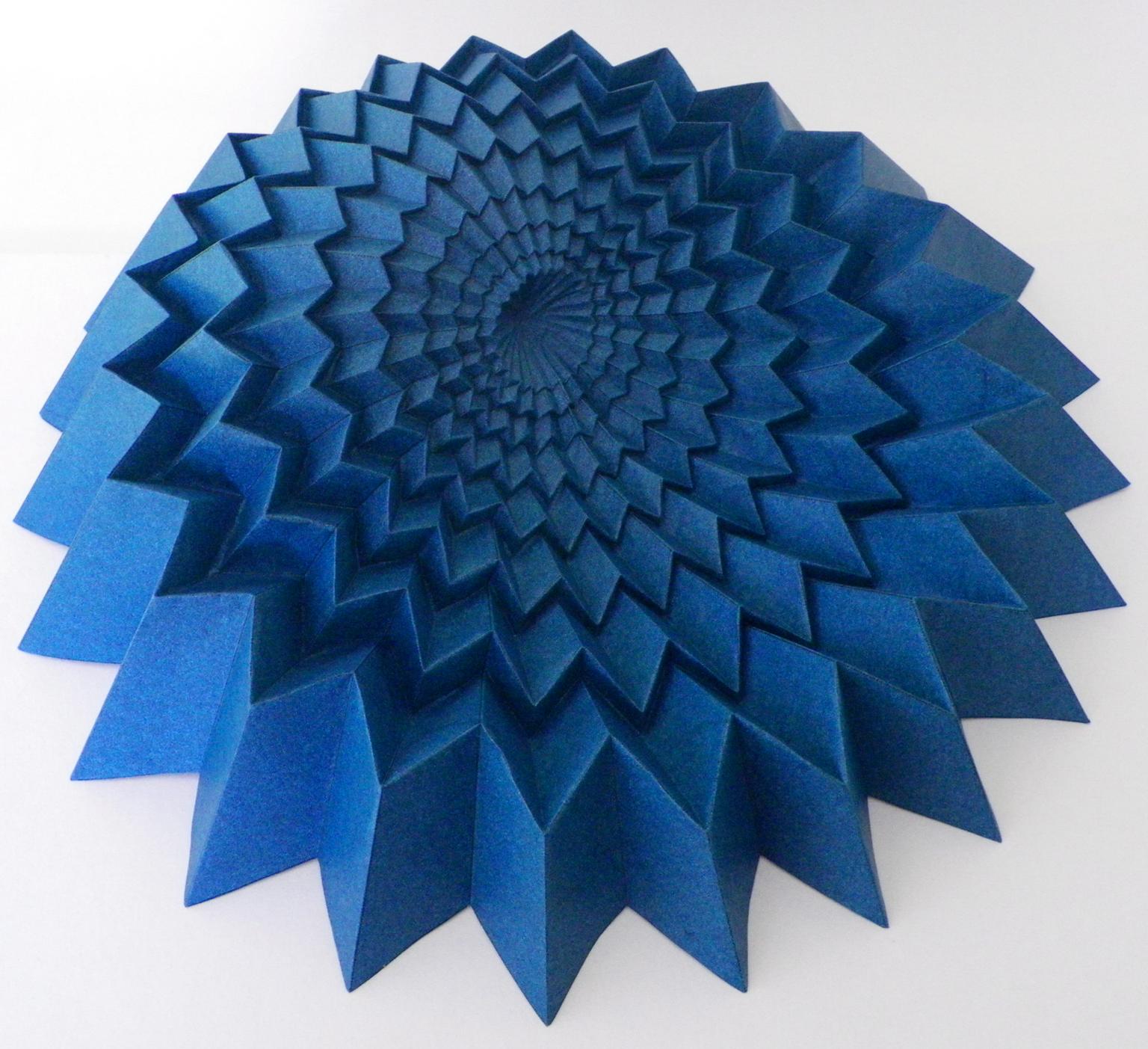 Image for entry 'Pleated Multi-sliced Cone'