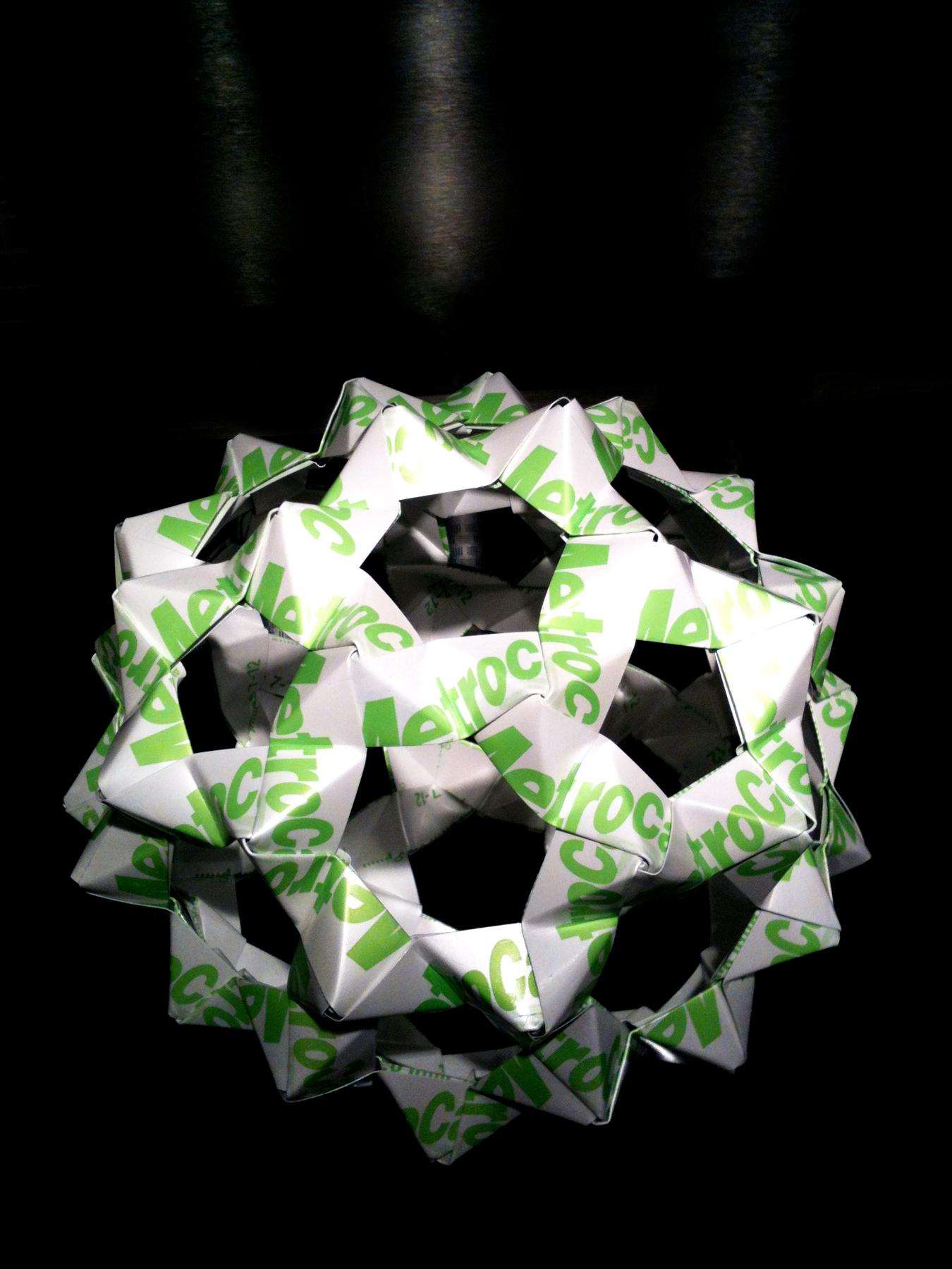 Image for entry 'NYC Metrocard PHiZZ unit Buckyball'