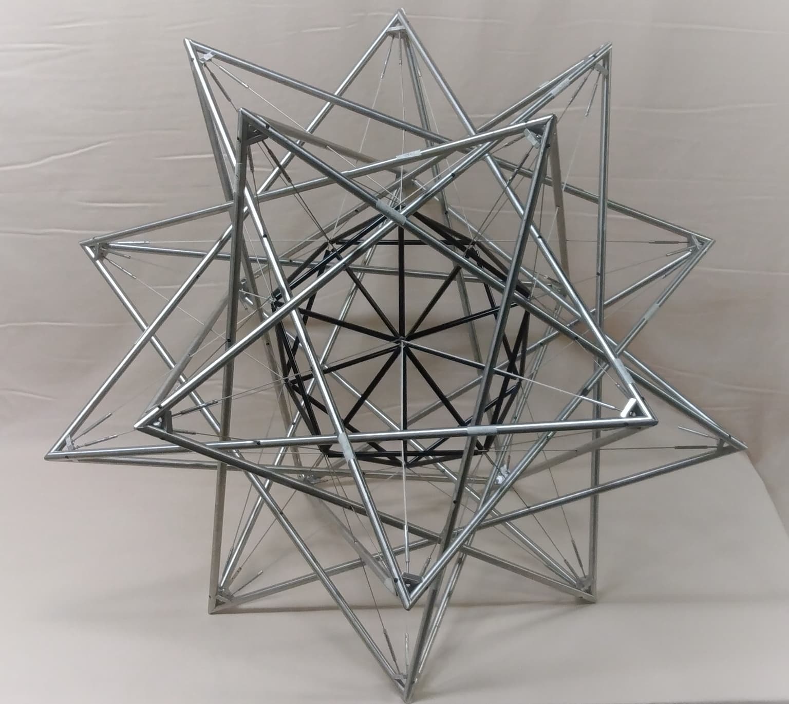 Image for entry 'Platonic Tensegrity'