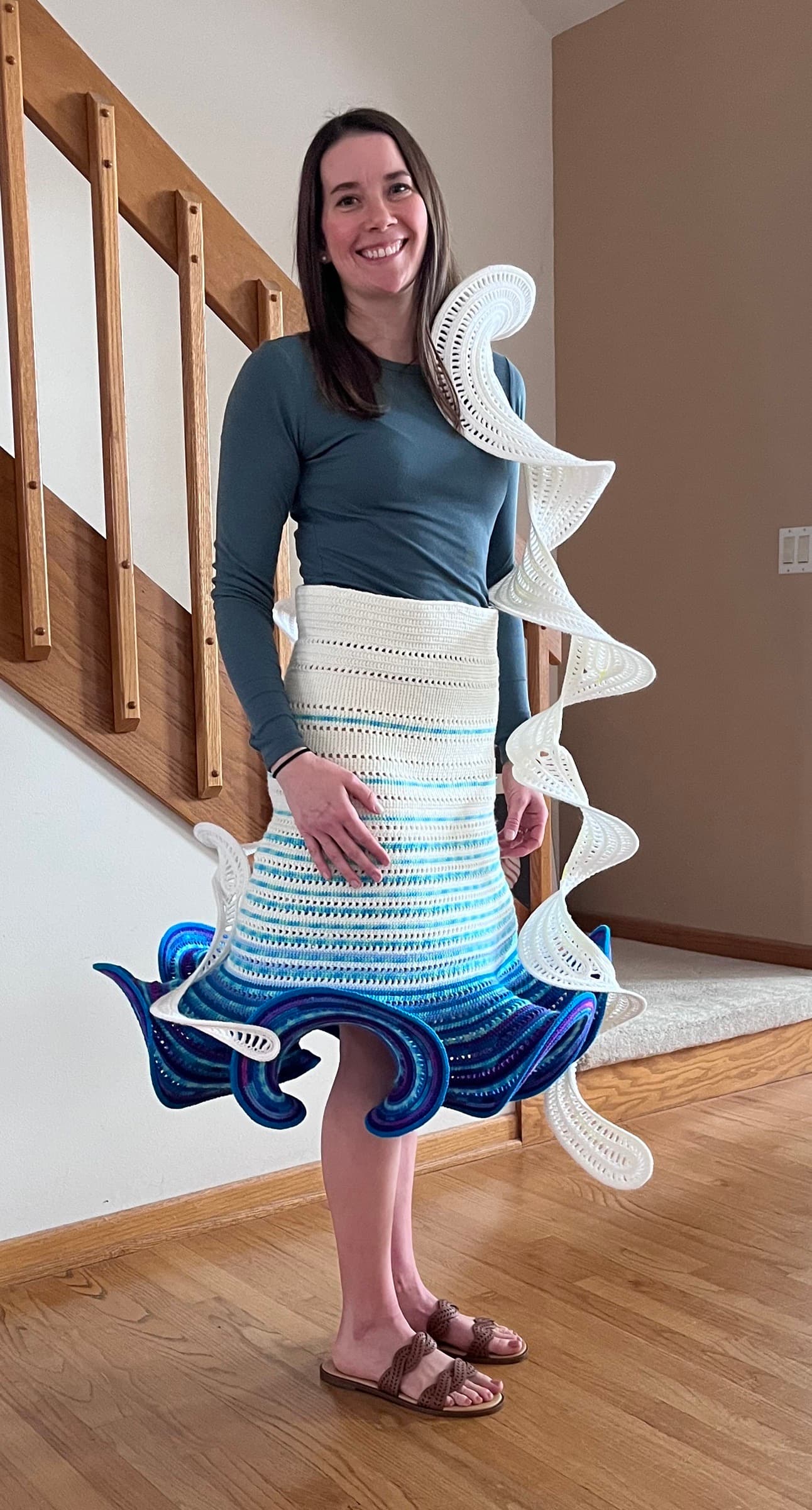 Image for look 'Hyperbolic skirt, Hyperbolic lei, Hyperbolic stole'