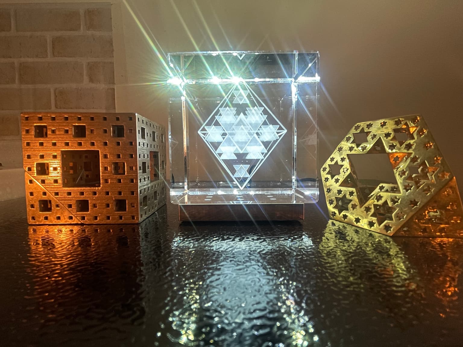 Image for entry 'Menger sponges and their sections'
