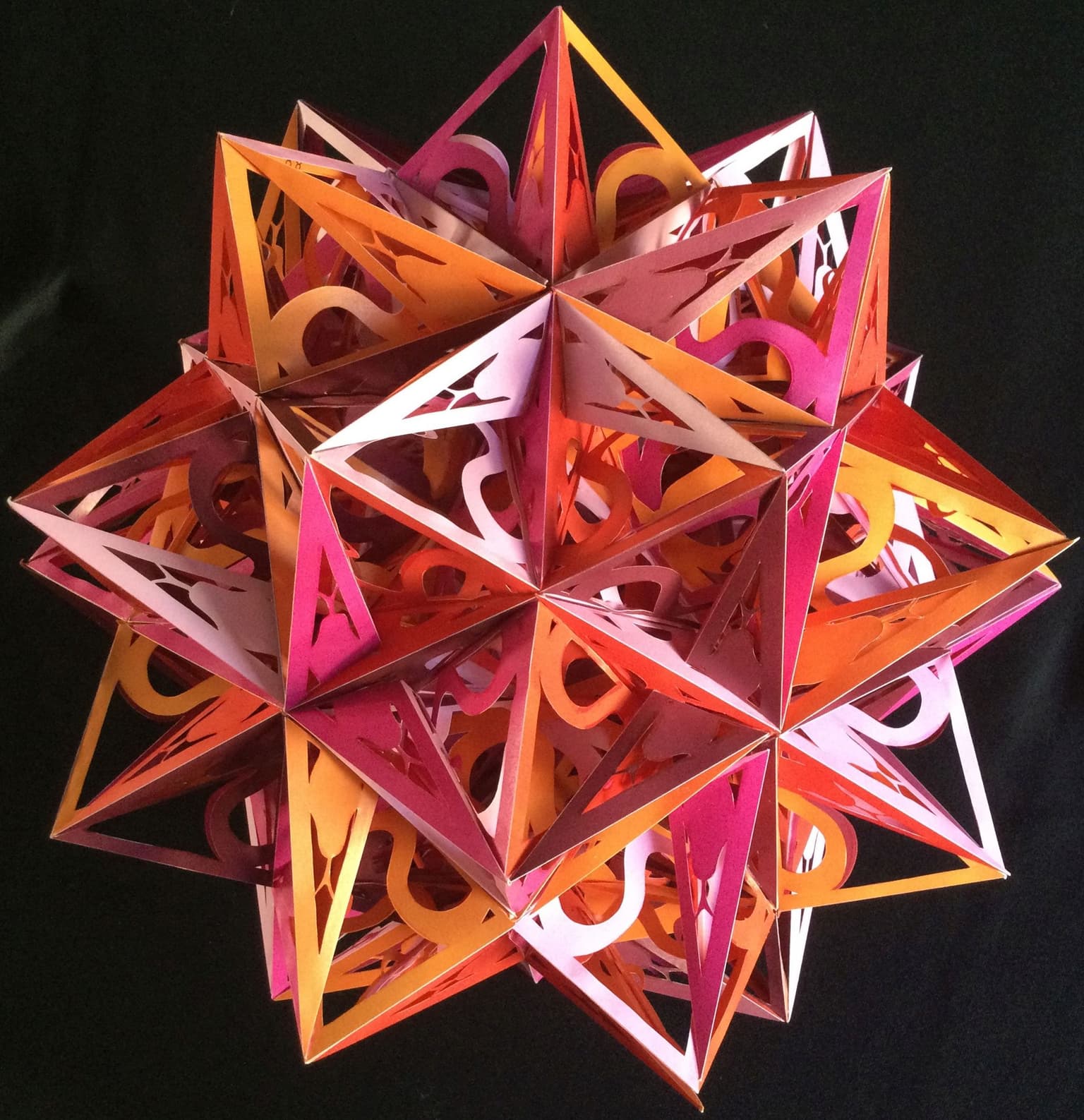 Image for entry 'Noble Faceting of the Icosidodecahedron 2'