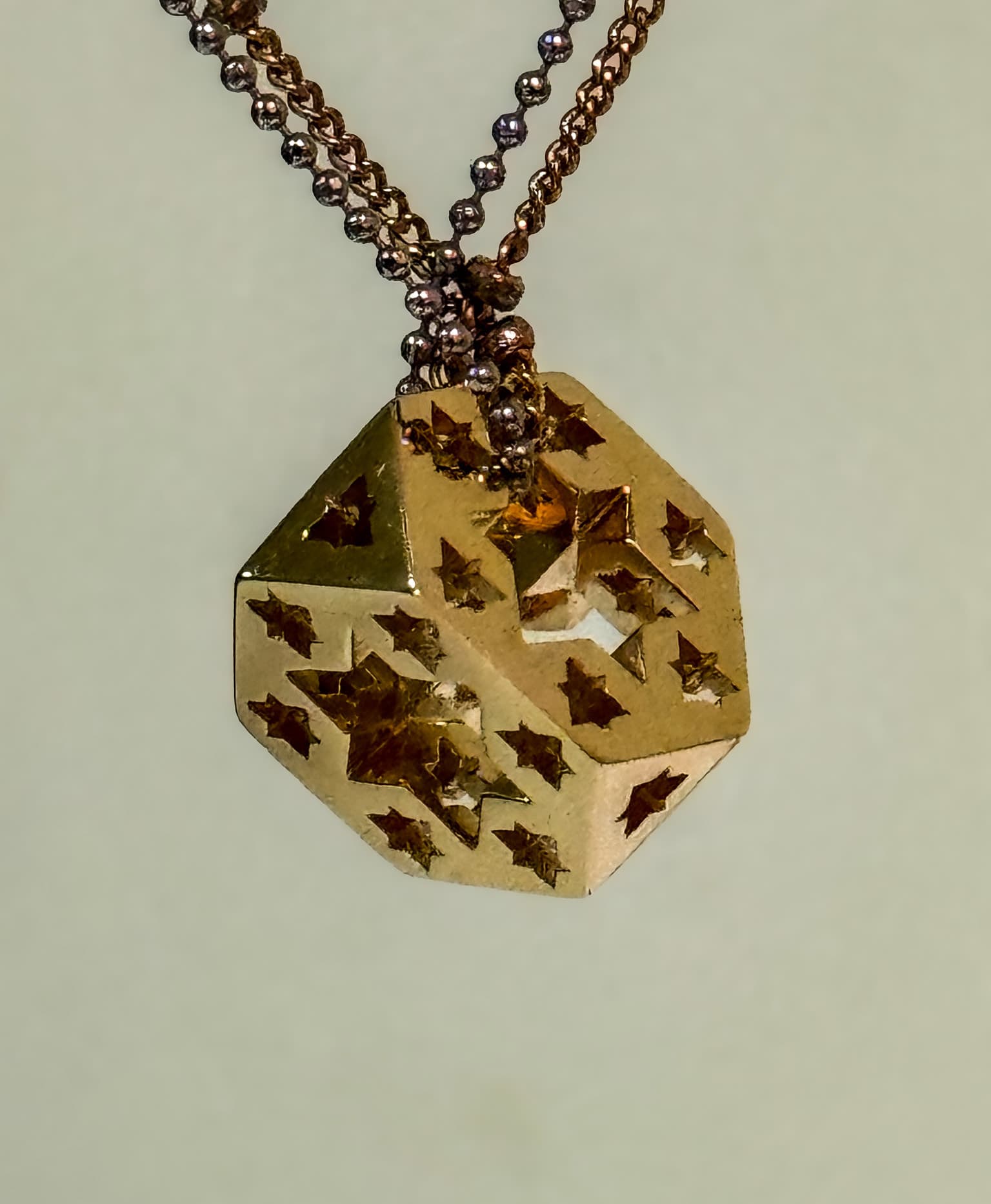 Image for look 'Octagram fractal bracelet, 4D Menger-slice fractal pendant'