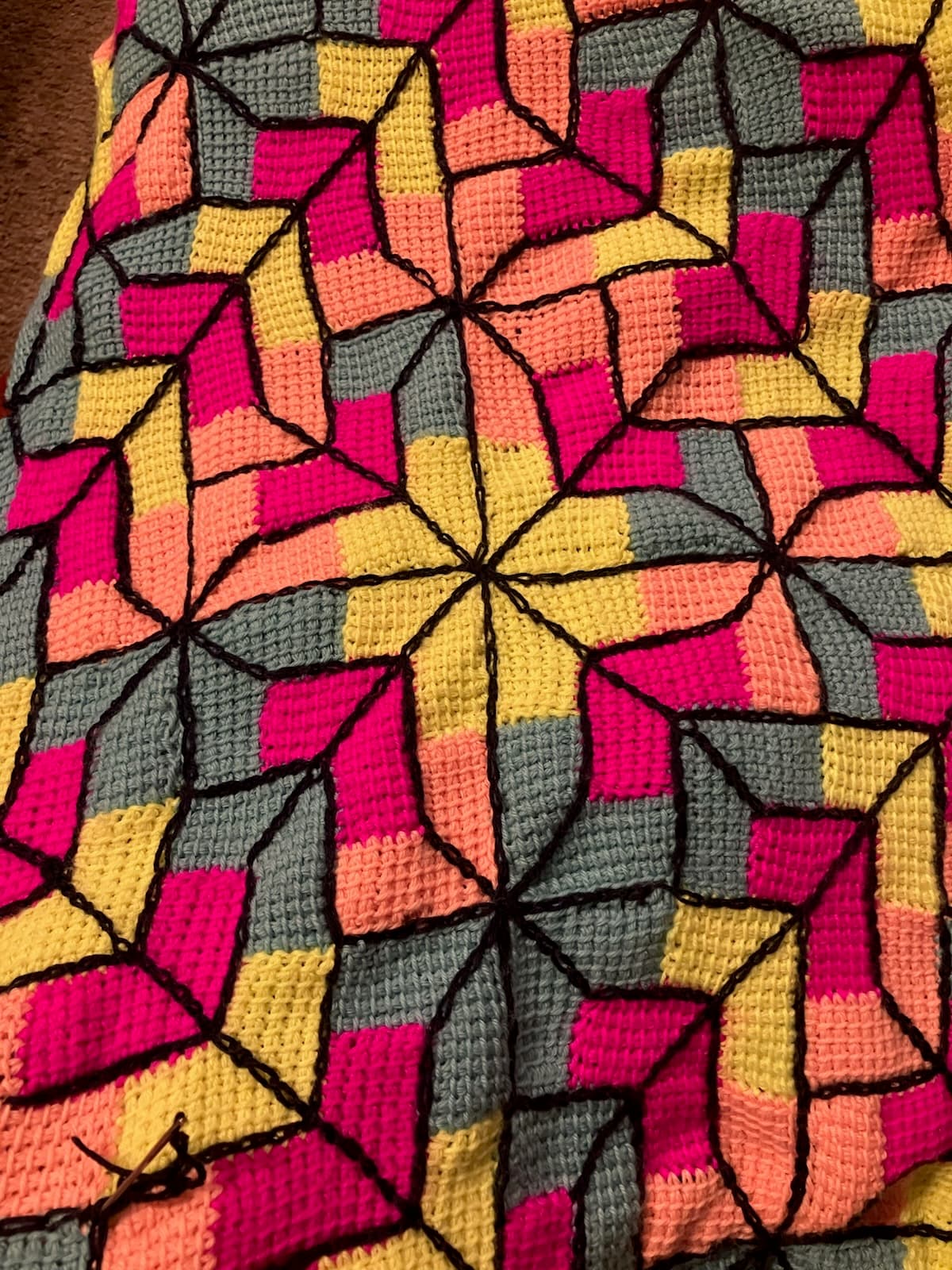 Image for look 'L-tile Doodle Scarf'