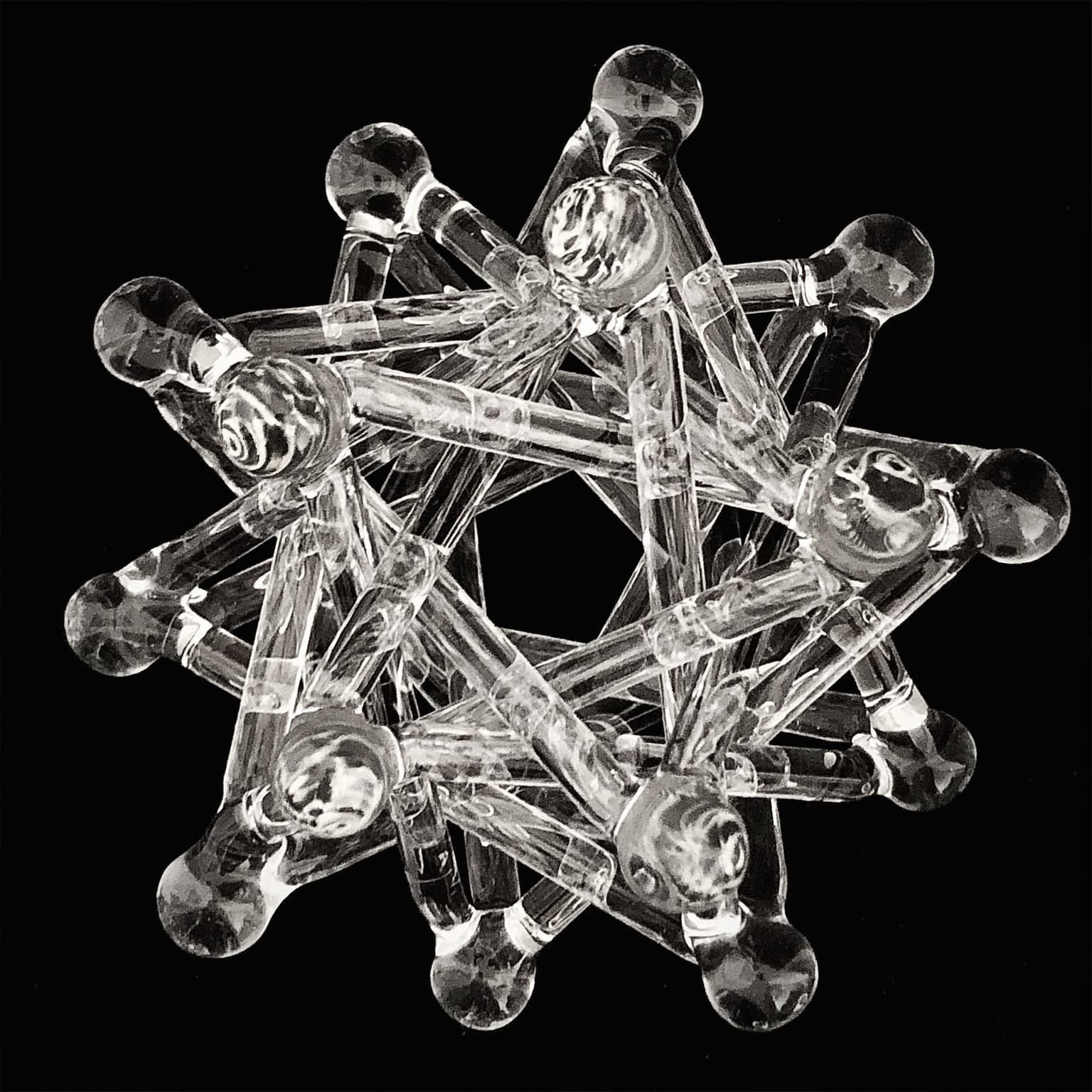 Image for entry '5 Interlocked Glass Tetrahedra'