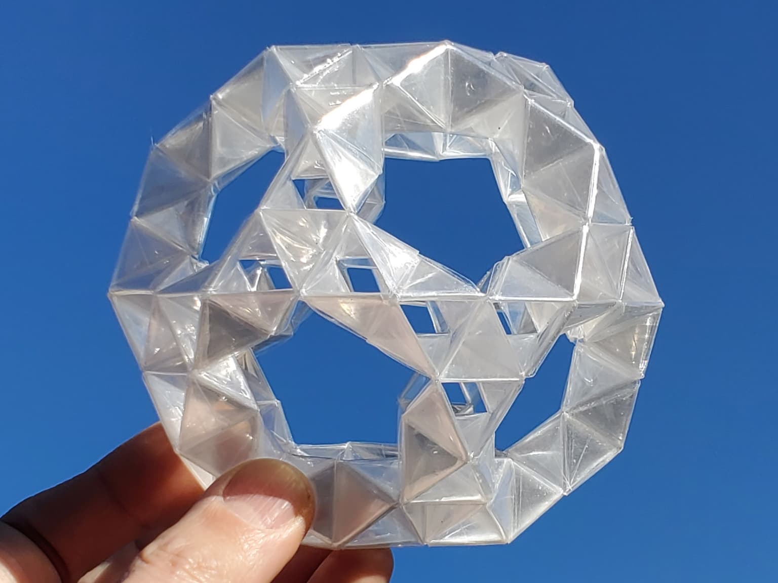 Image for entry '60 octahedrons in an icosidodecahedron lattice'