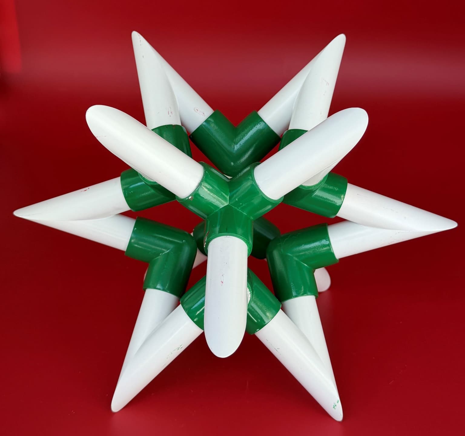 Image for entry 'Inverted Hexahedron'