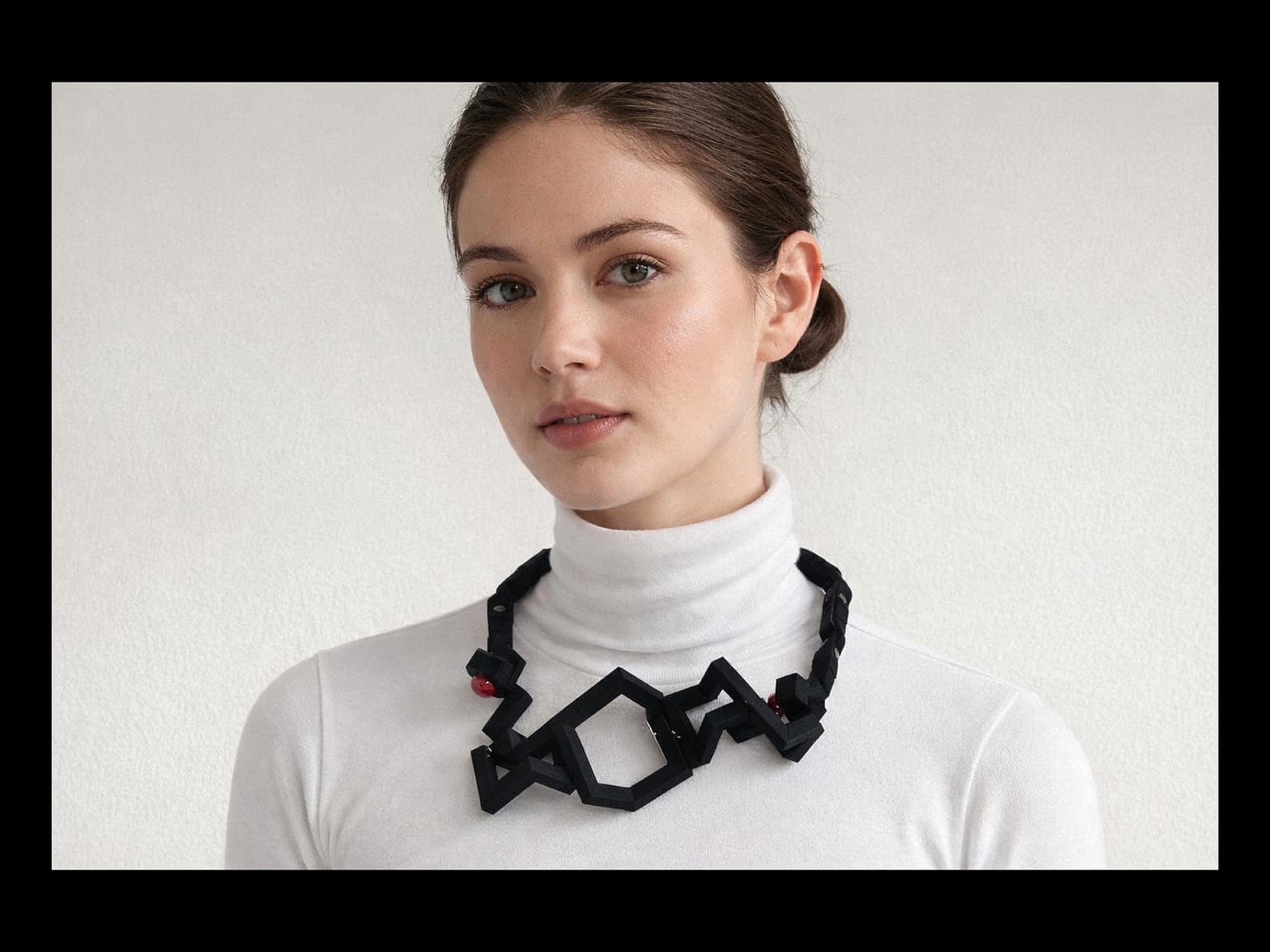 Image for look 'Intrex'