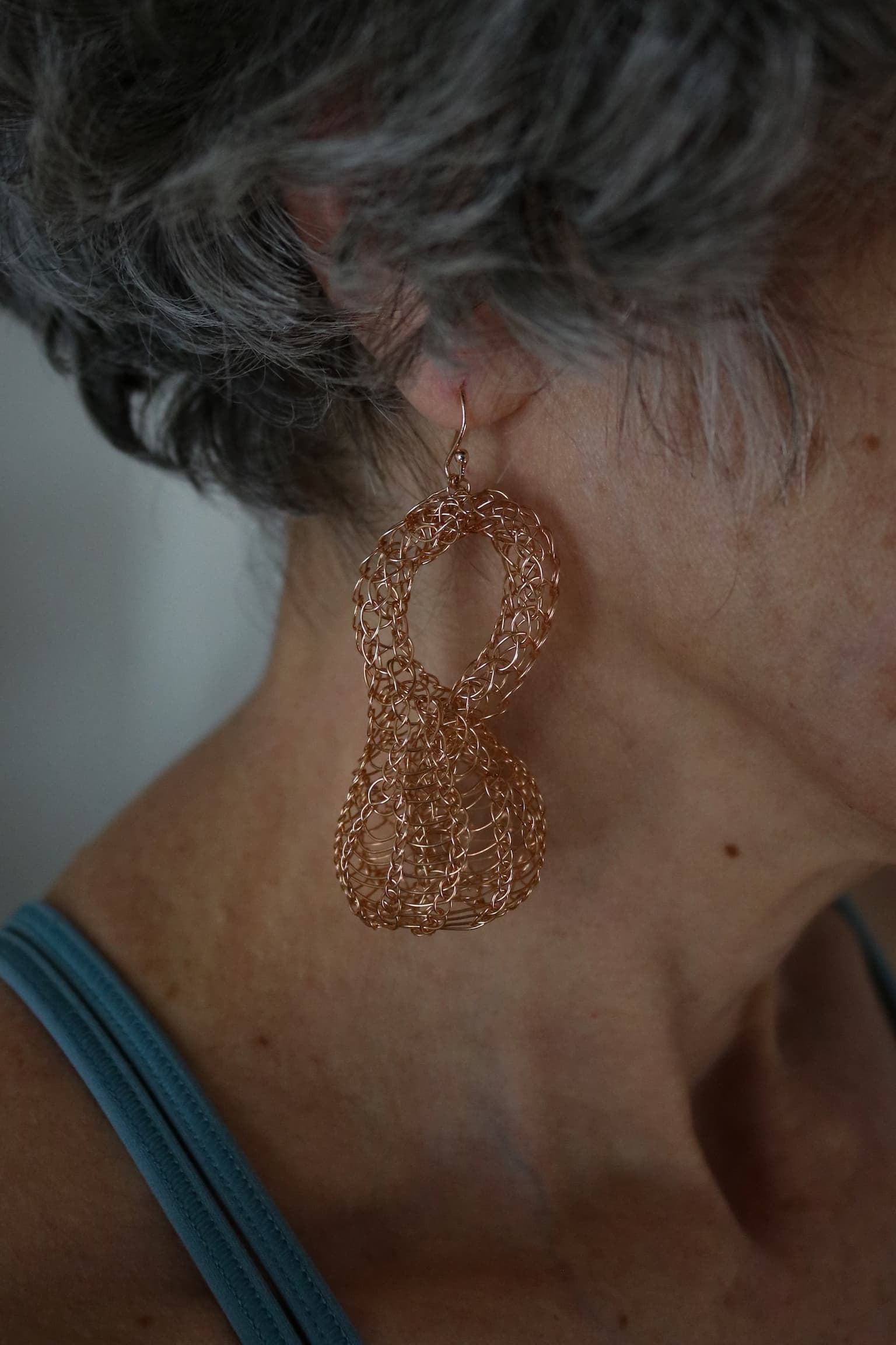 Image for look 'Another Klein bottle necklace, Klein bottle necklace, Klein bottle earings'