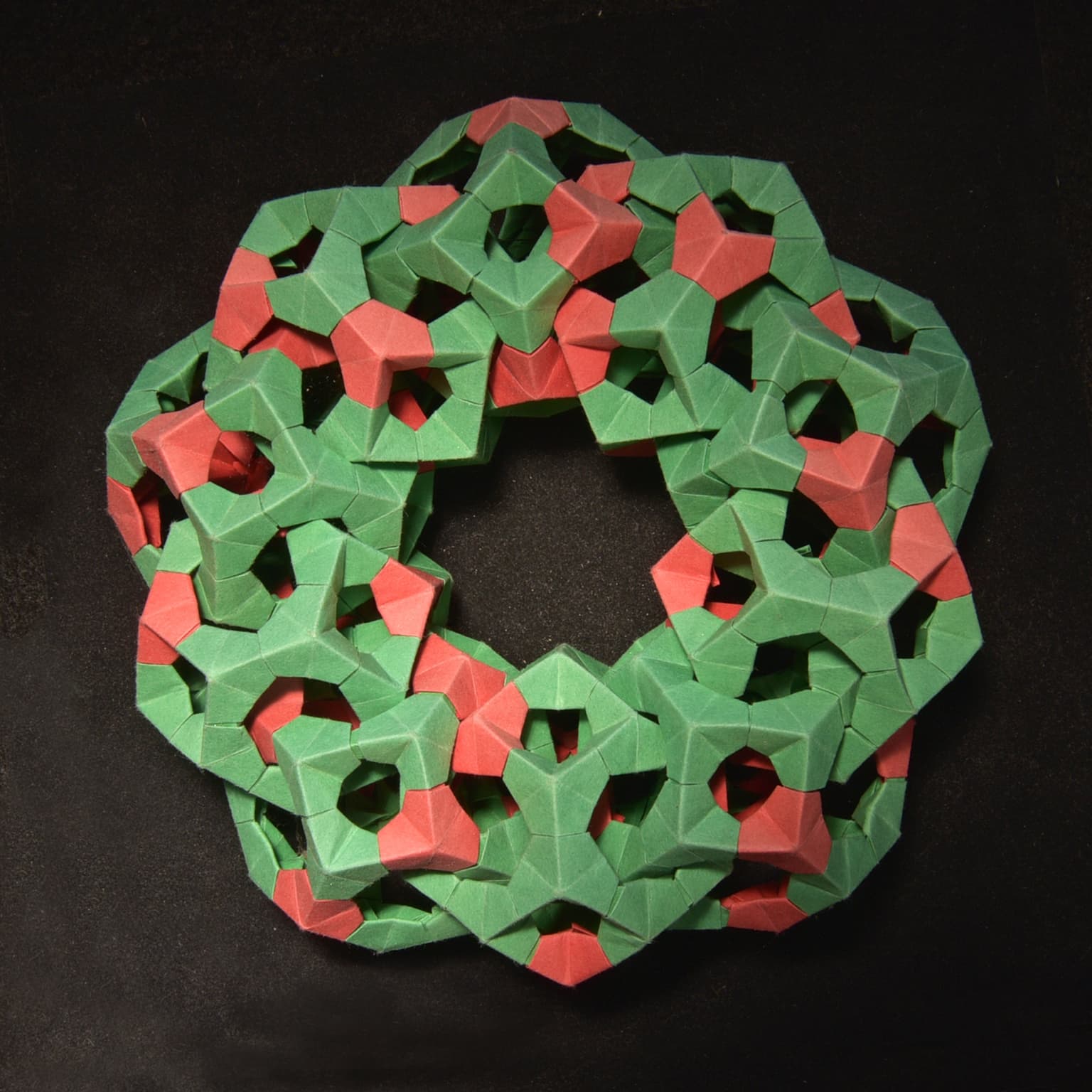 Image for entry 'Wreath with Berries'