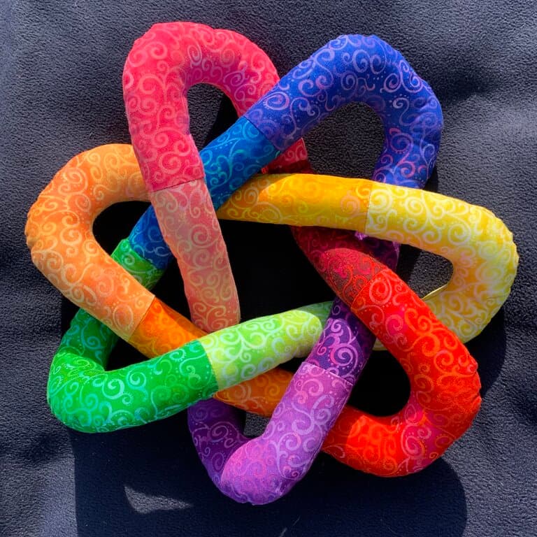 Image for entry 'Maryam Mirzakhani Crown'