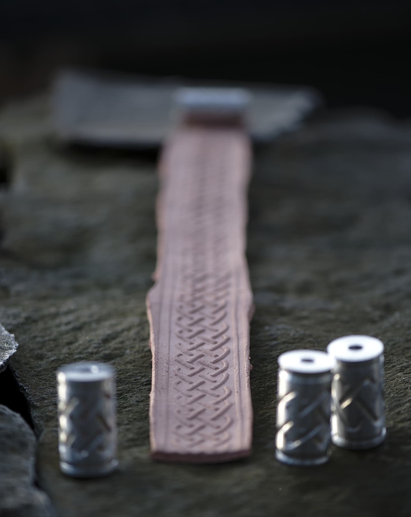 Image for entry 'From Knots to Braids'