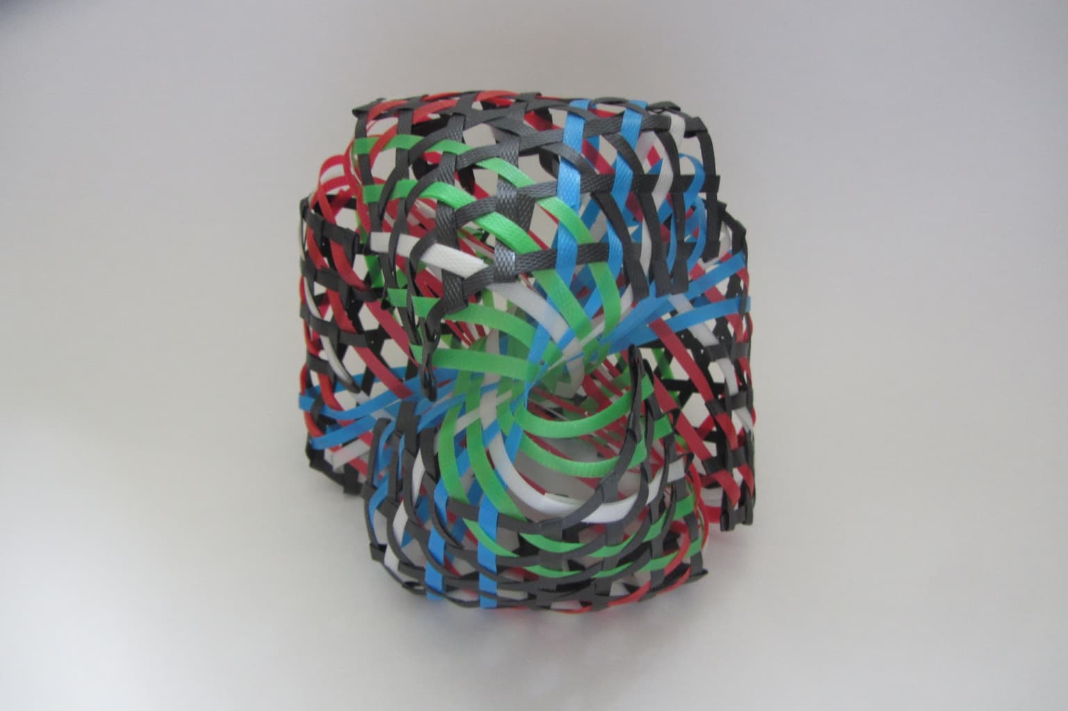 Image for entry 'Six Möbius Strips'