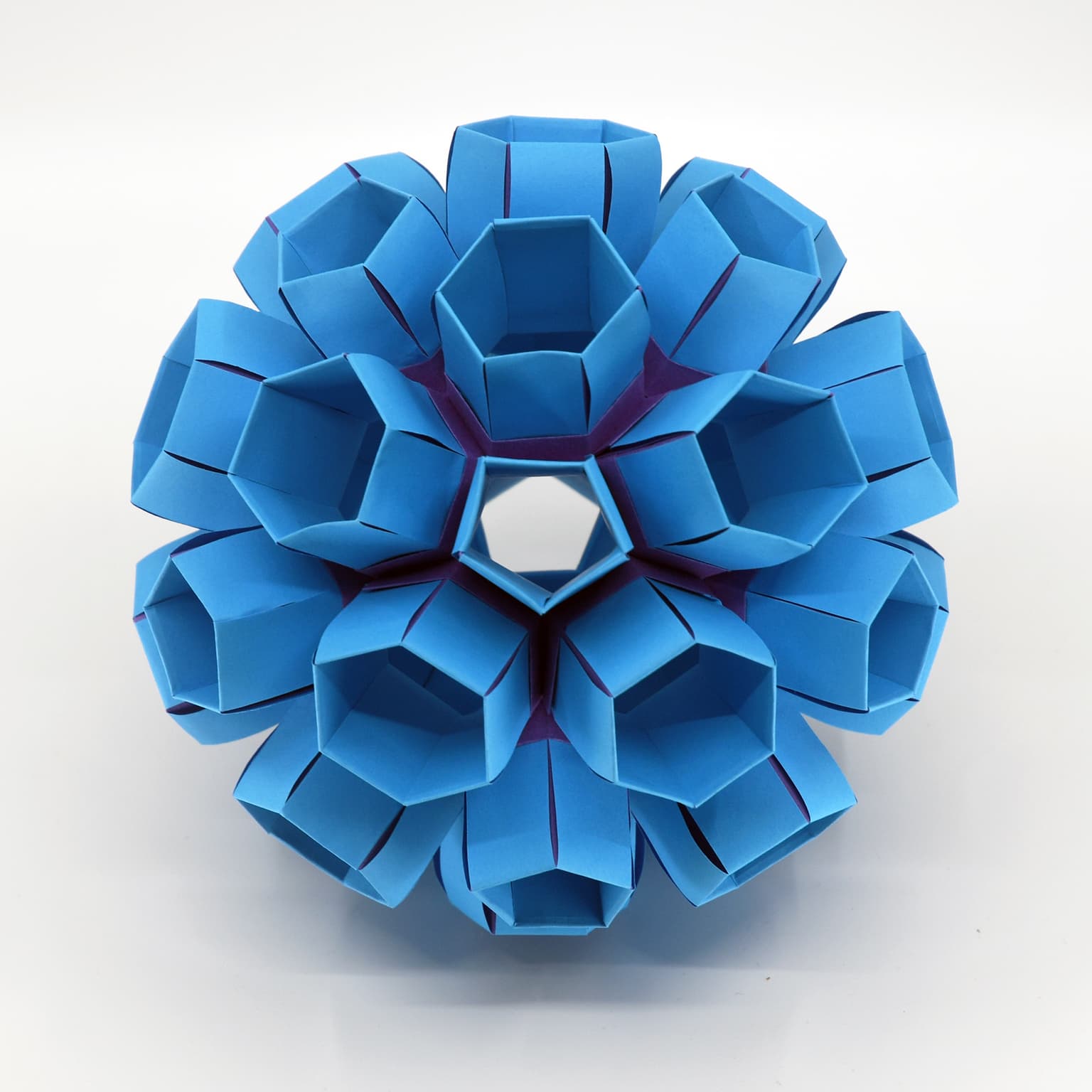 Image for entry 'Truncated Icosahedron with Prisms'