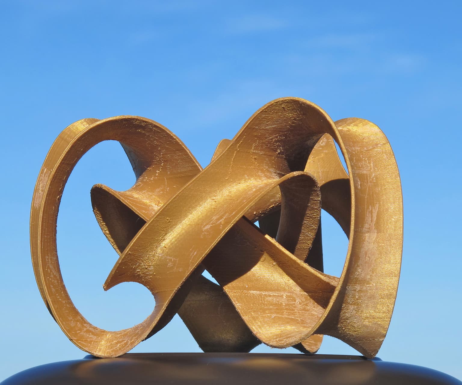 Image for entry 'Curly Utility Trefoil'