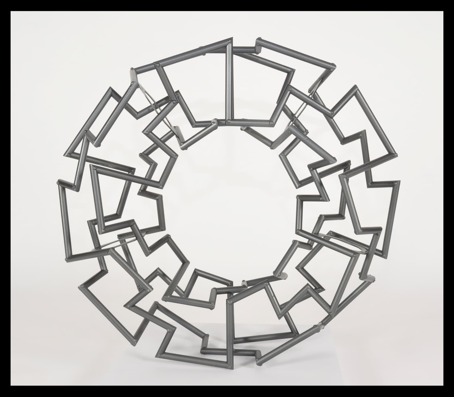 Image for submission 'Roberto L. Giardili'