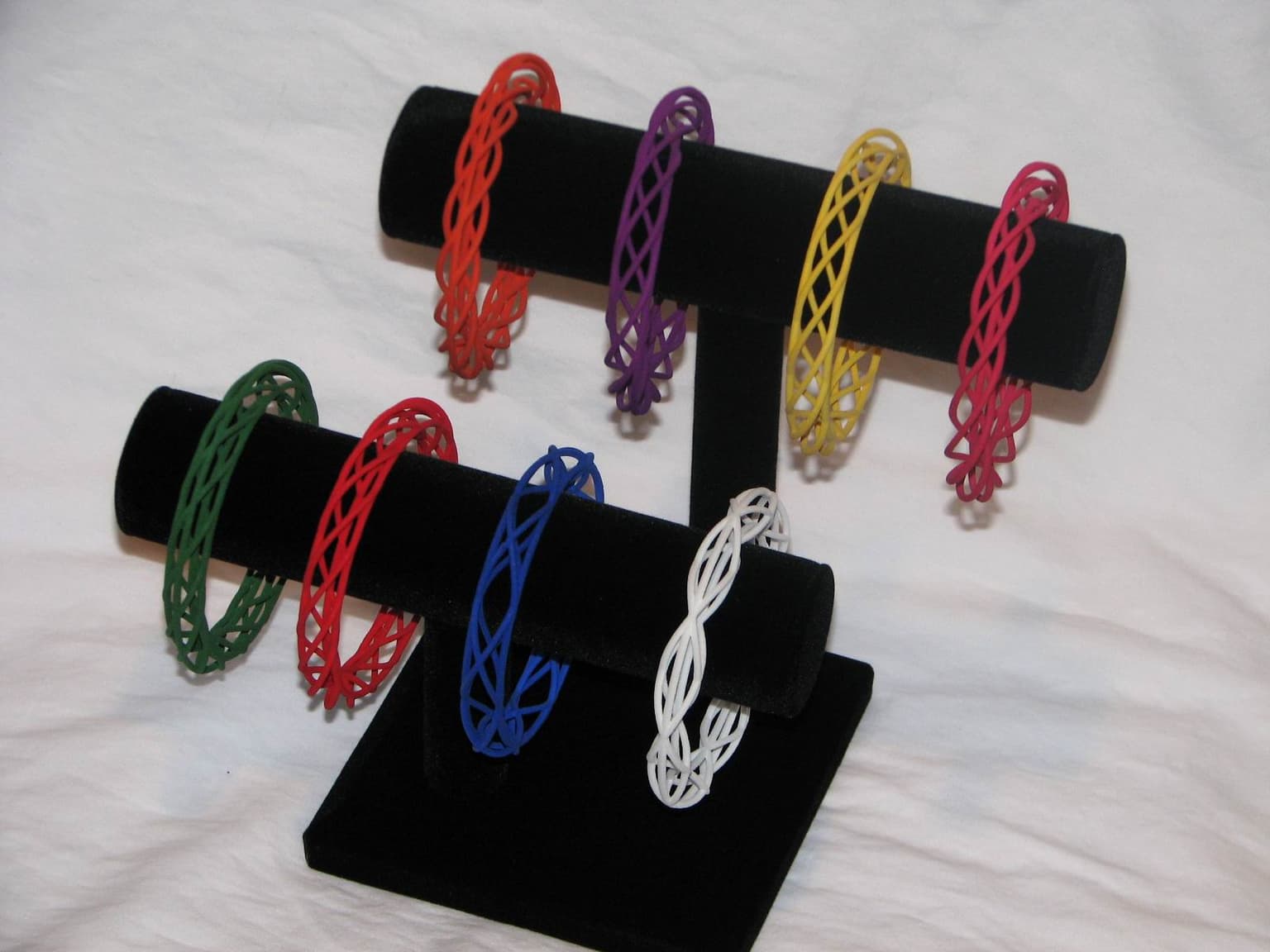 Image for entry 'Display of Twisted Bangles Series'