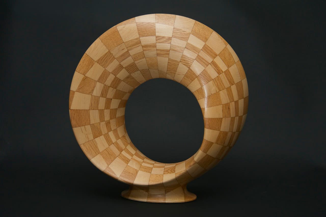 Image for entry 'Torroid'
