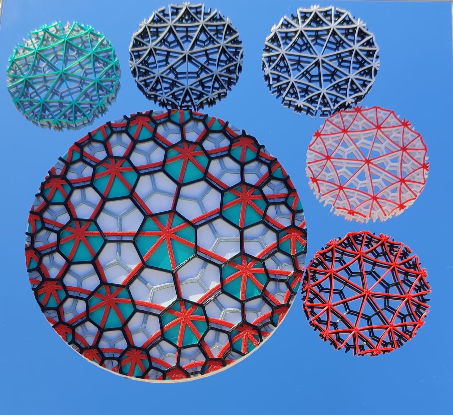 Image for entry 'Caught in a 3D dual net'