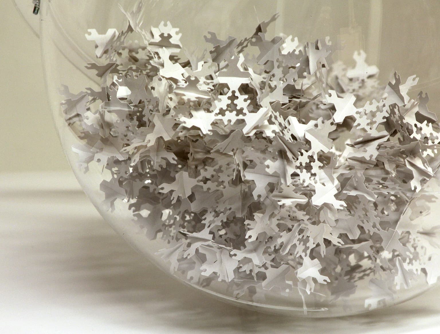 Image for entry '224 pieces captivated'