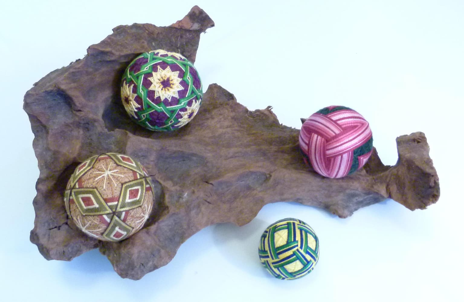 Image for entry 'Nature Temari'