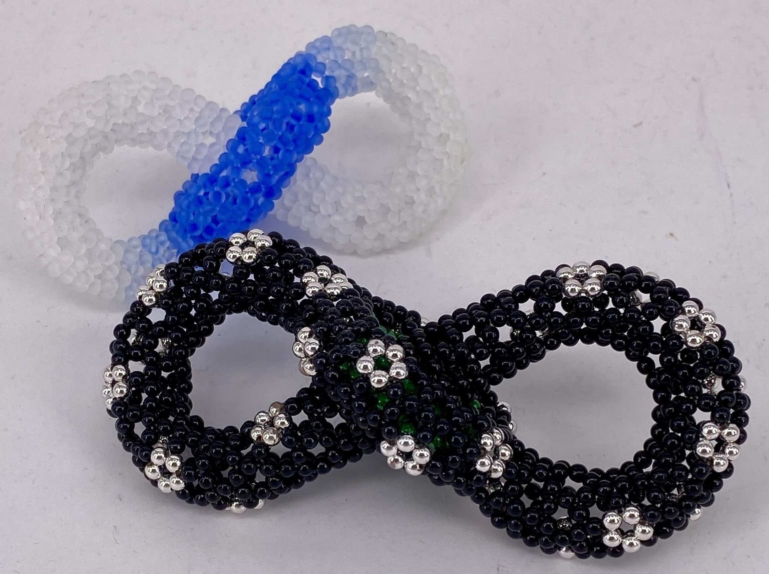 Image for entry 'Beadfinity'